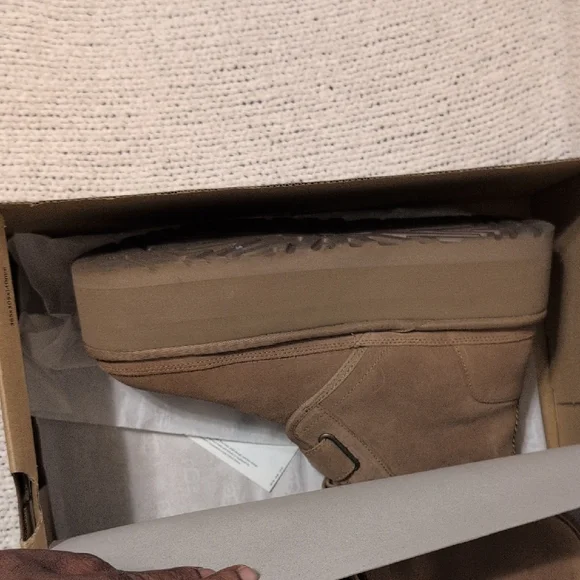 UGG Women's Tan Suede Platform Boots with Straps - Picture 10 of 10